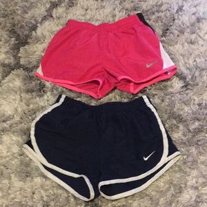 NIKE GIRLS SHORTS - 2 PACK. SIZE 6-8 - GIRLS SMALL